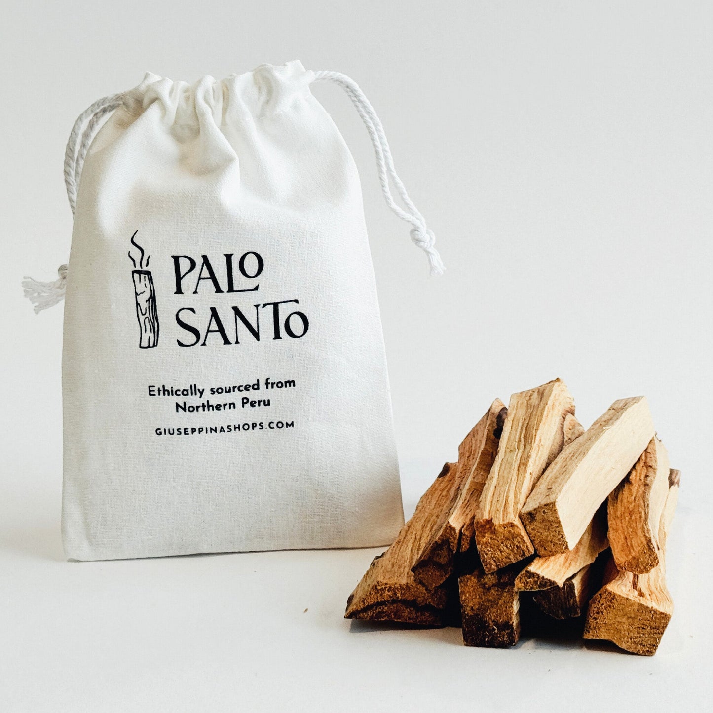 Palo Santo sticks with cotton pouch – ethically harvested in Peru