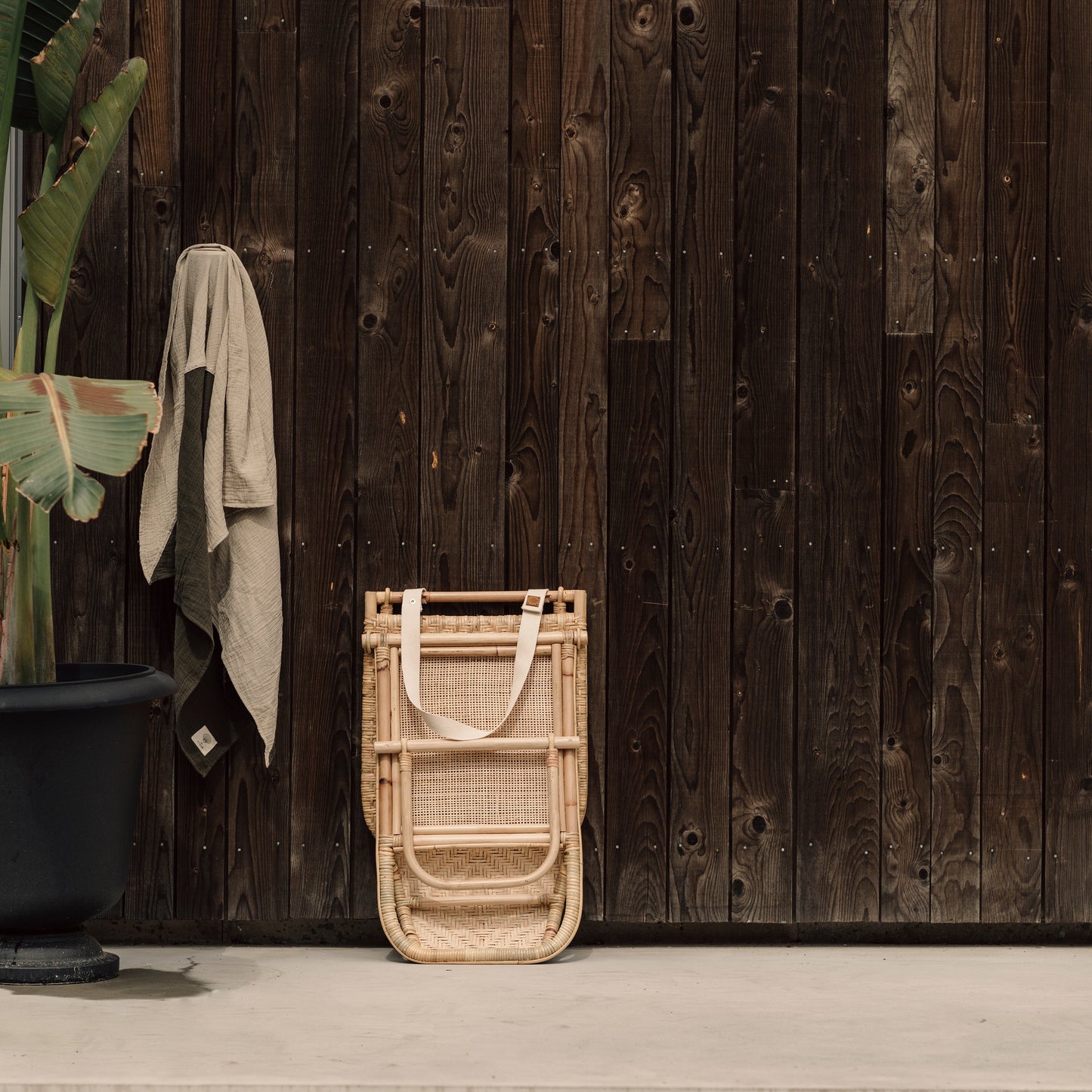 Handwoven Rattan Picnic Chair – Lightweight, Foldable with Shoulder Strap