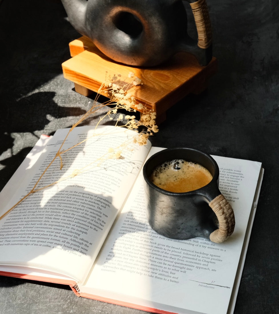 Longpi Black Pottery